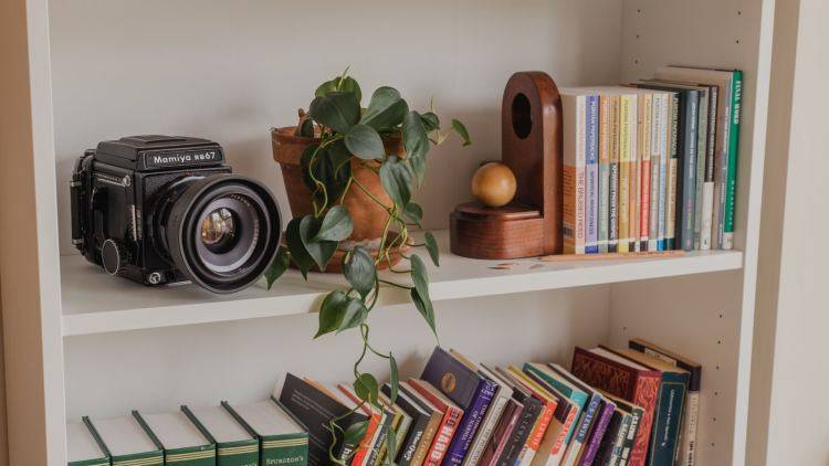 本好き整理収納アドバイザーの本棚整理の極意は「本を減らして、花を飾る」どういうこと？