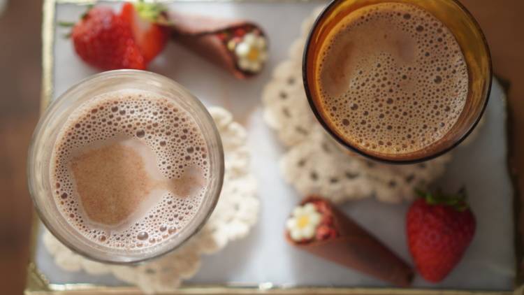 【おうちバレンタイン】ヘルシーなのに濃厚！体のサビを防いで老化防止「カカオドリンク」