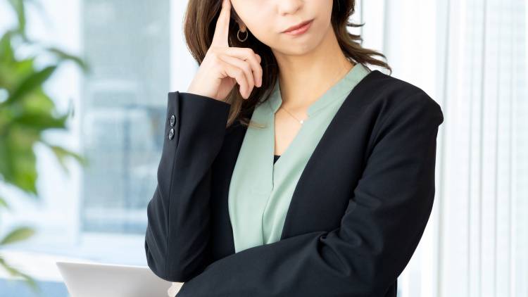 「もう遅いかも」と感じていませんか？40代キャリアの迷いや不安との向き合い方｜心理師が解説