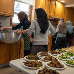 逃离新疆后，他们在美国面临新的恐惧