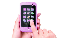 パパ、クリスマスプレゼントはこれ買って!本物顔負けのスマホ型玩具が空前のブーム!