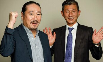 お笑い賞レースのネタ選びの奥深さ 笑い飯が「チンポジ」で大失速した例は失敗なのか