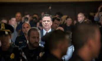 トランプ政権「目の敵」を次々に解任、大統領の戦略とは? 主要ポストの独立性も問われる異常事態