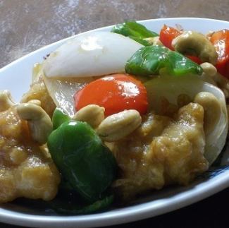 鶏とカシューナッツの炒め