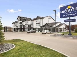 Microtel Inn & Suites by Wyndham Blackfalds, hotel in Blackfalds