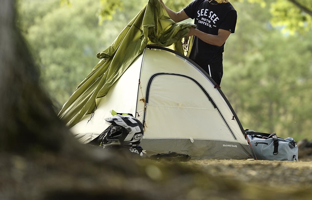 画像: 写真のTouring Bagは40リットルのものです。