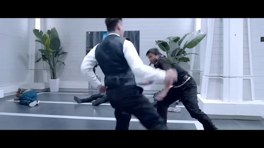 張晉在《殺破狼2》與Tony Jaa有連場打戲。