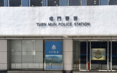 屯門停泊路邊貨車遭男子燒毀帆布 警列縱火調查