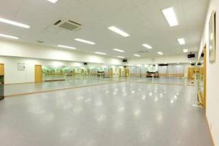 スタジオ エム名古屋ドーム前教室