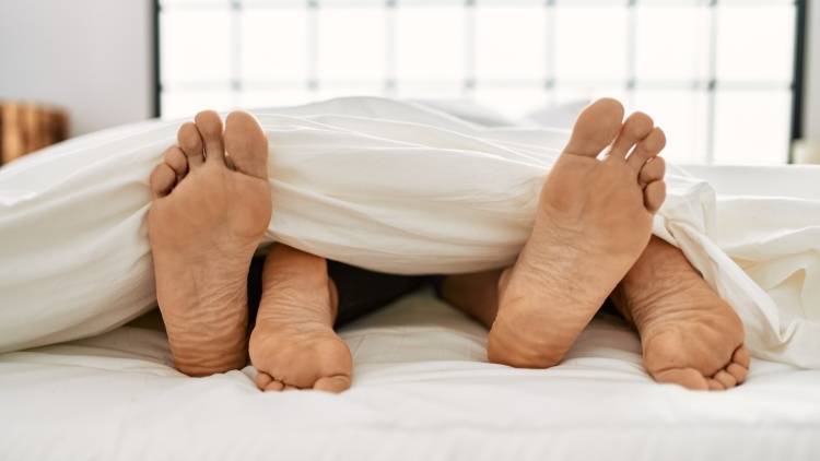 中高年のセックスの実態とは?60代から“最高のセックス”をするために必要なこと【専門医に聞く】