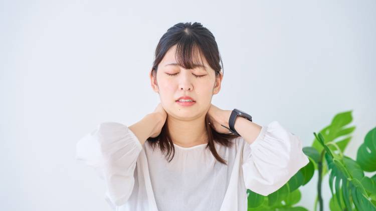 高血圧・脂質異常・喫煙歴がある人の「首のしこり感」|頸動脈を一度チェックすべきサイン|医師が解説