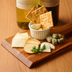 いろいろ食べたいチーズ盛り合わせ