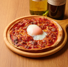 半熟卵のピッツァ ビスマルク