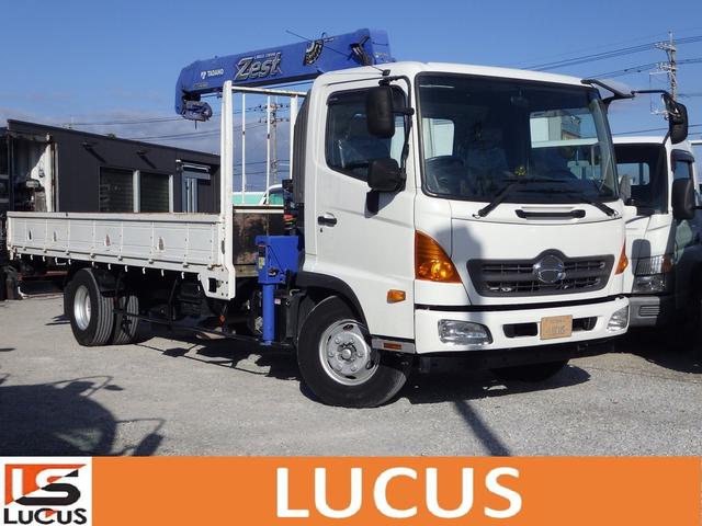 糸満市 株式会社LUCUS沖縄店 日野 ヒノレンジャー 4段クレーン 積載2.65t 軽油 AT 内地中古 荷台寸法 長さ540cm 幅214cm 高さ33cm PS PW AC ラジコン ETC 車内灯 フォグランプ ラジオ ホワイト 4.4万km 2016(平成28)年