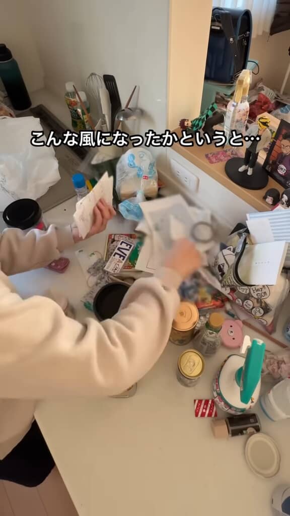 キッチンカウンターから物がなくなっていく