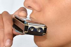 Harmonica image