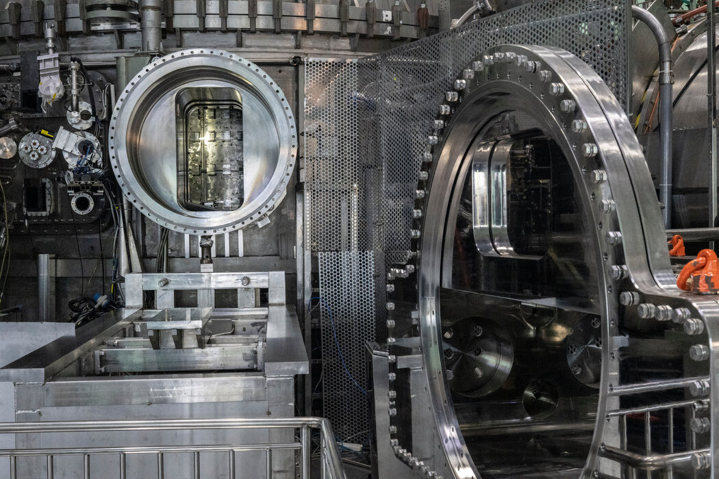 几十年前,中国曾与法国合作开发其EAST托卡马克装置。