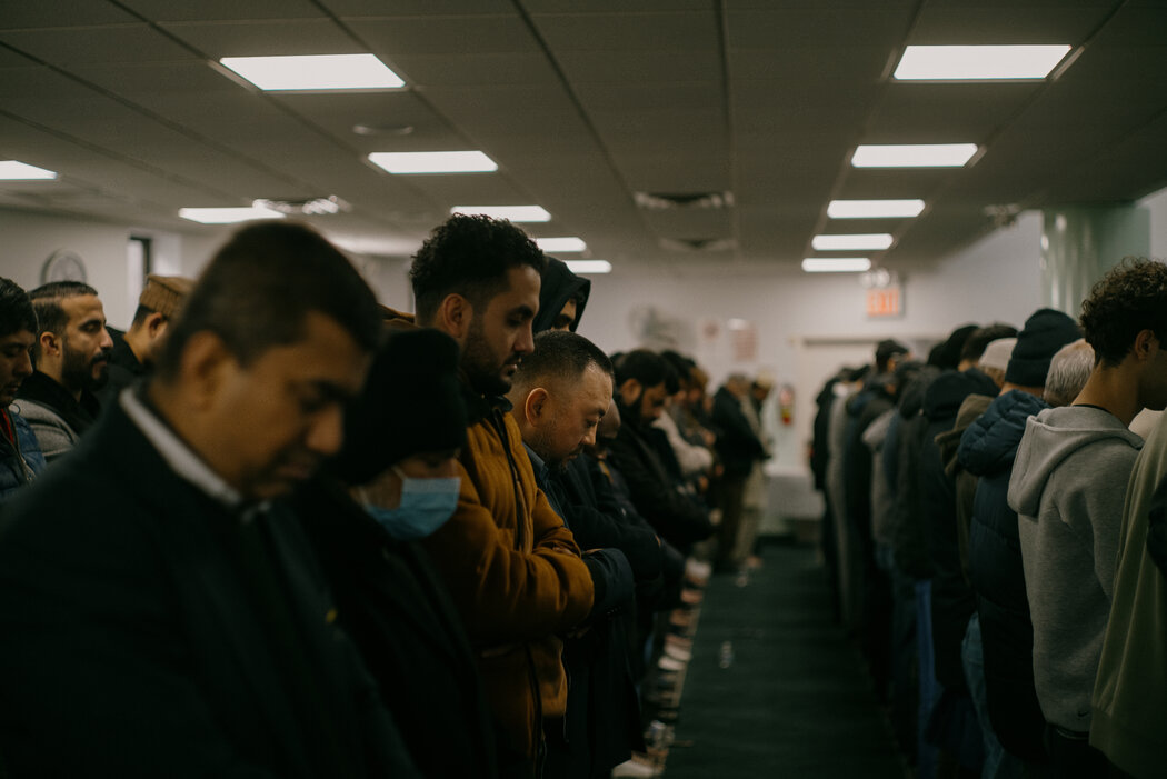 马瑞林在纽约皇后区法拉盛的清真寺。