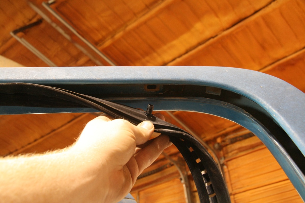 How To Remove Old Weather Stripping