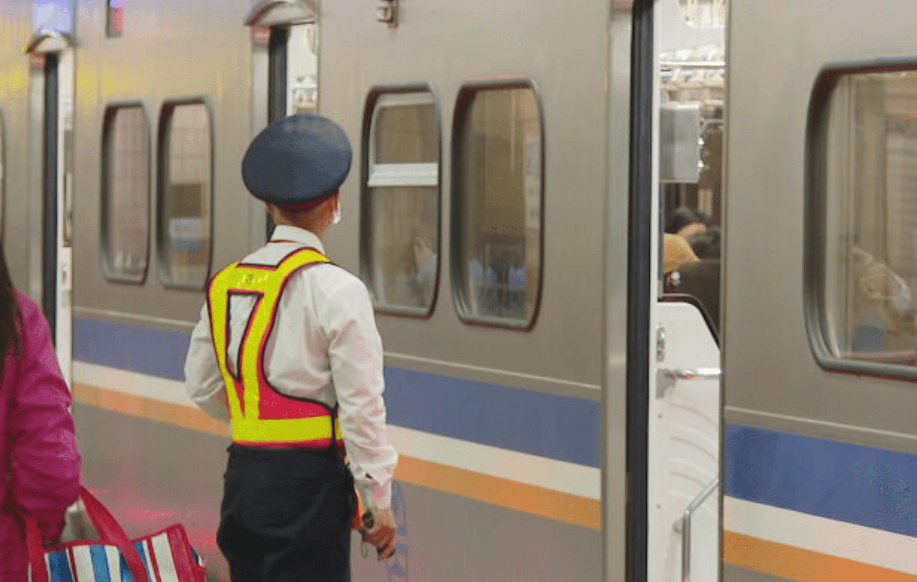 好冷!菜鳥等不到公發外套只能借 台鐵採購踩雷承諾檢討流程