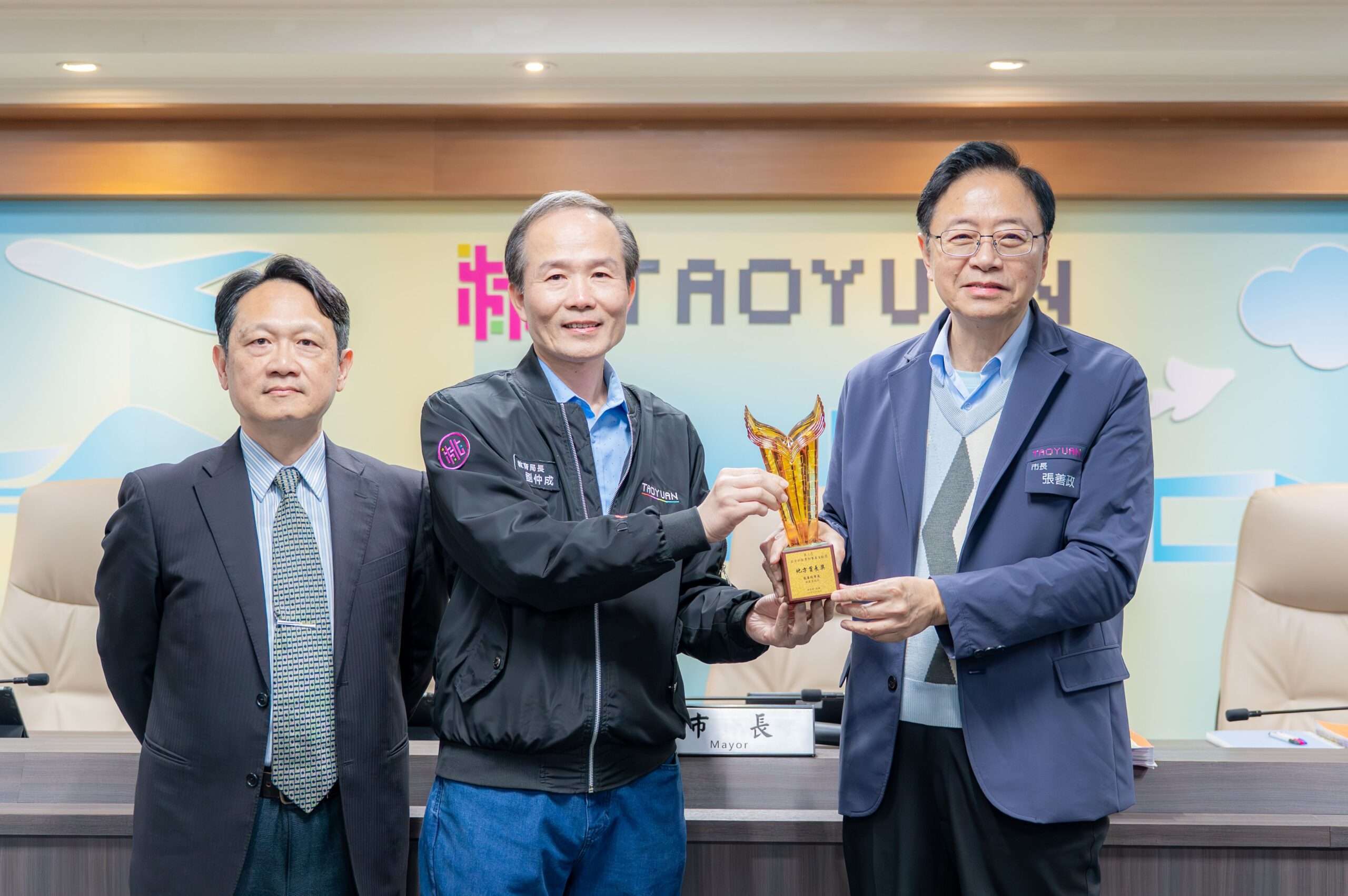 桃園持續累積城市閱讀能量 獲圖書館事業貢獻獎肯定 441eebe6 8c3f 493c 8edb 4dbeb1fac450 scaled