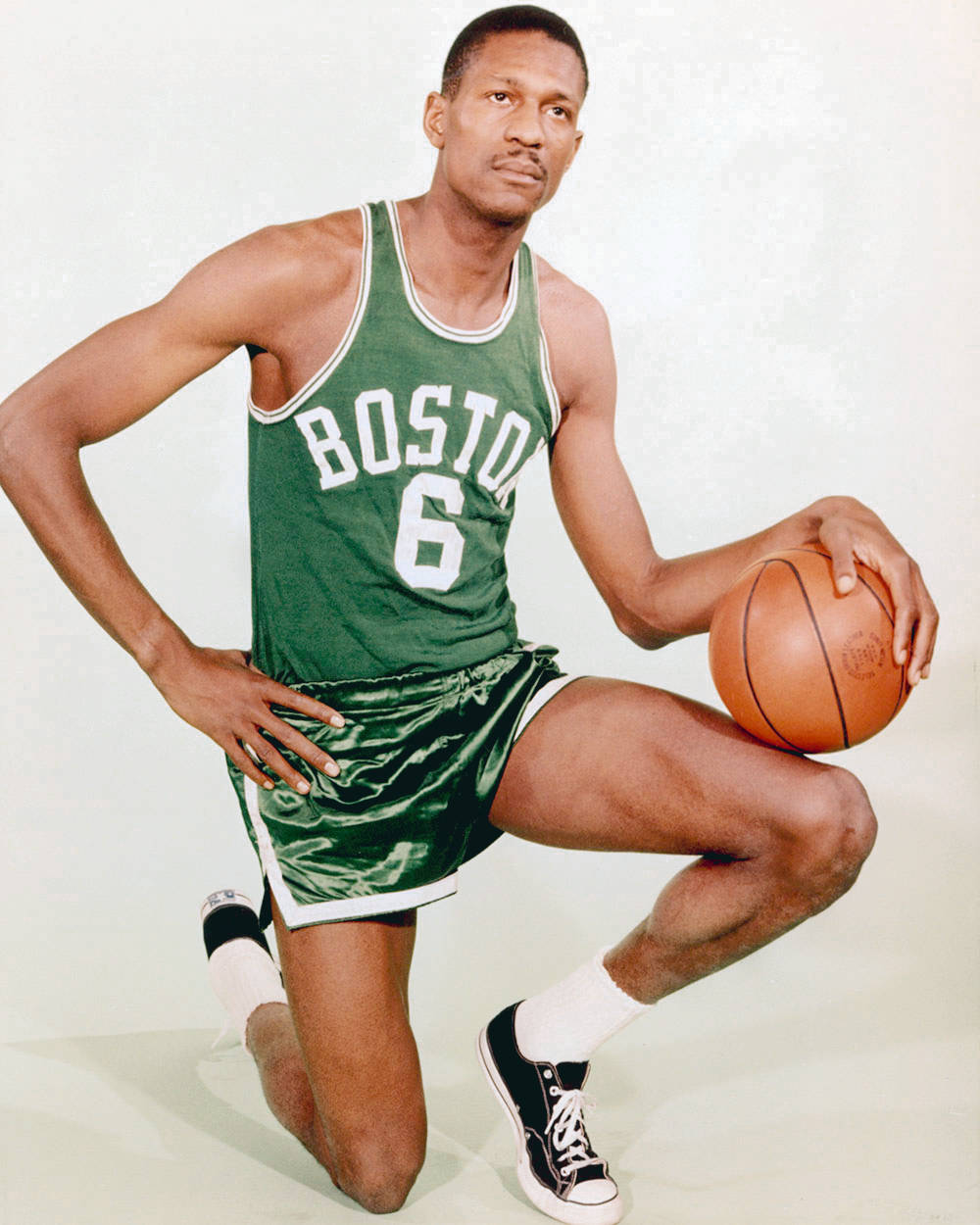 Fotografiade Bill Russell Dos Boston Celtics. Papel de Parede