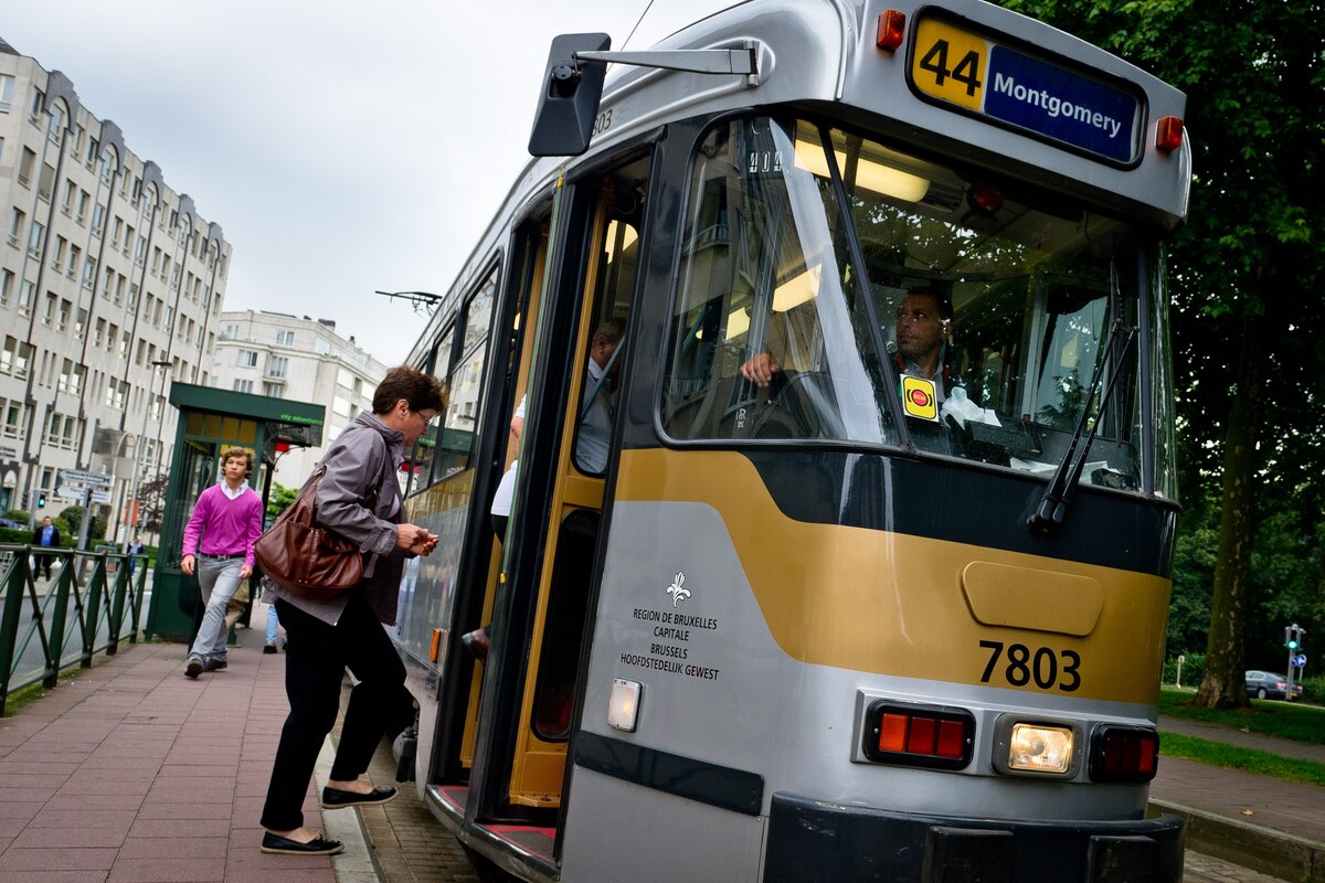 Tram 44 - Transports en commun - Woluwe-Saint-Pierre