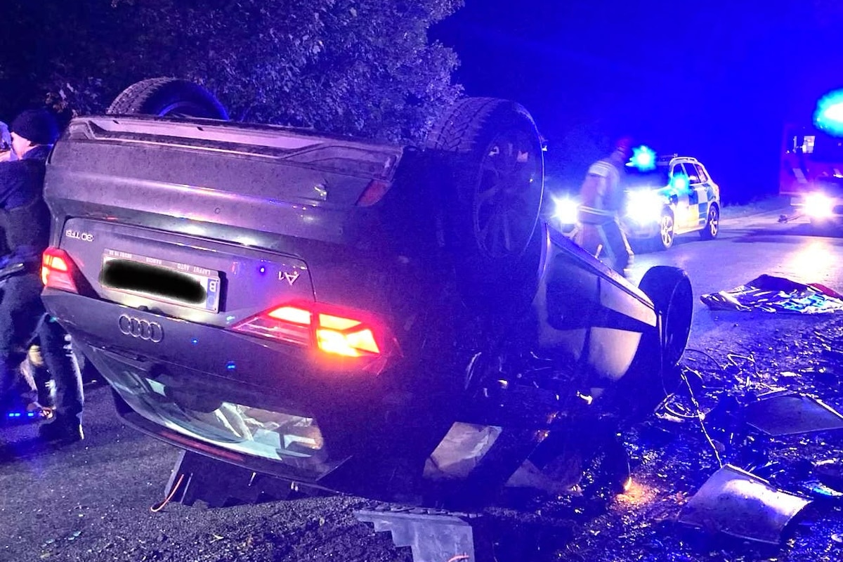 Spectaculaire accident à Havelange : une voiture se retrouve sur le toit