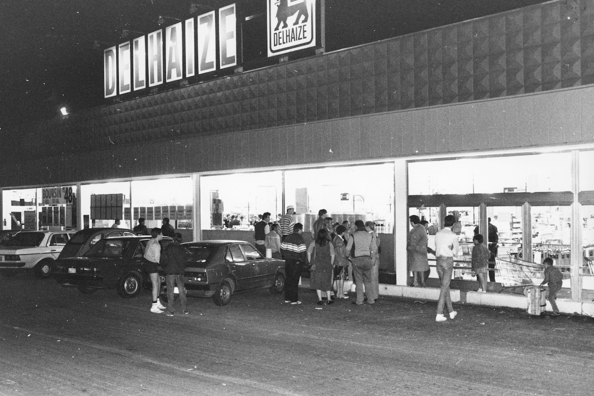 À 20h10 le 27 septembre 1985, les tueurs frappaient au Delhaize de Braine-l'Alleud, tuant trois clients.