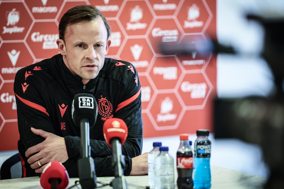 Standard's head coach Vincent Euvrard pictured during a press conference of Belgian soccer team Standard de Liege, Friday 30 January 2026 in Liege, on the next game, a clasico against RSC Anderlecht, in the 'Jupiler Pro League' first division of the Belgian championship. BELGA PHOTO BRUNO FAHY