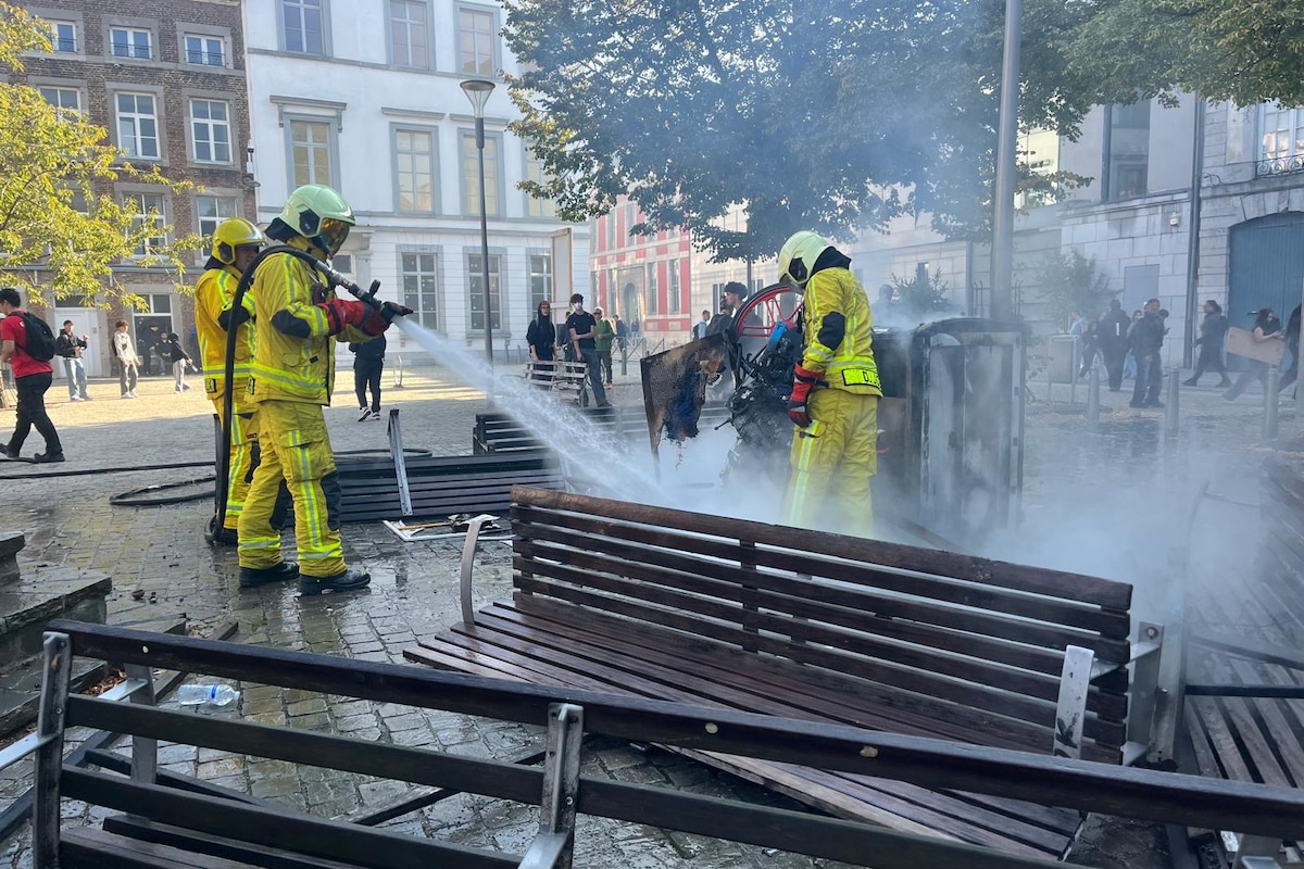 Les pompiers en intervention ce lundi à Liège.