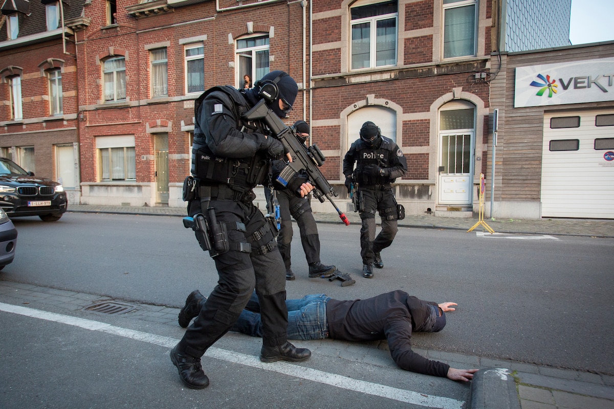 Liège : démonstration et exercice à l'occasion des 40 ans du PAB de la police locale de Liège