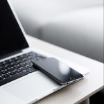 iphone and macbook picjumbo com s e1537147912877 150x150 - JavaScript whileループと do while ループ